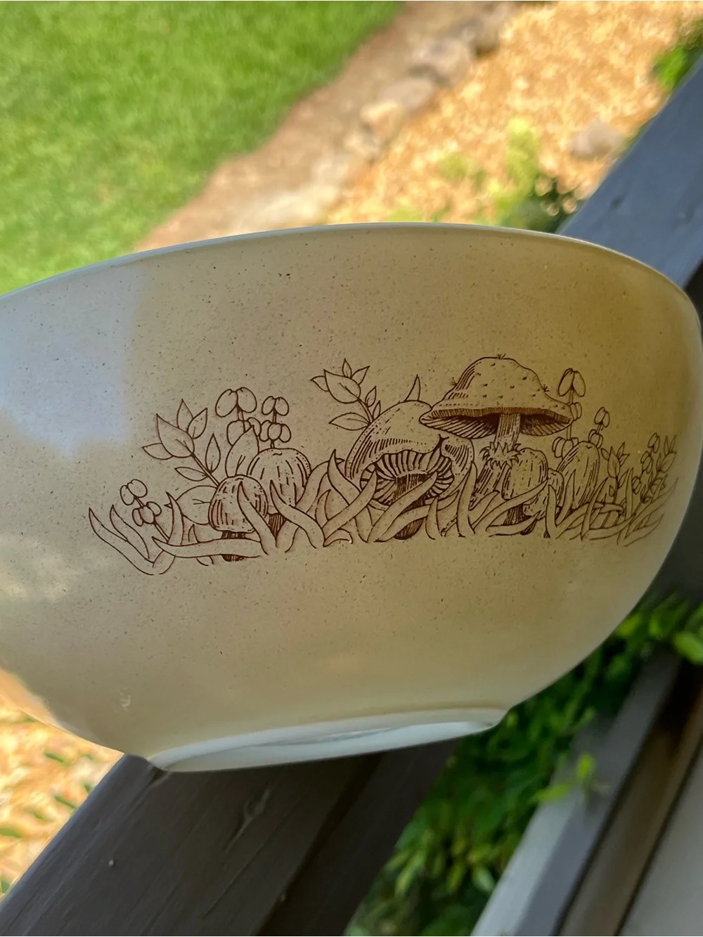 VTG Pyrex Forest Fancies Mushroom Mixing Bowl 444 Cinderella Large 4 Qt Handles